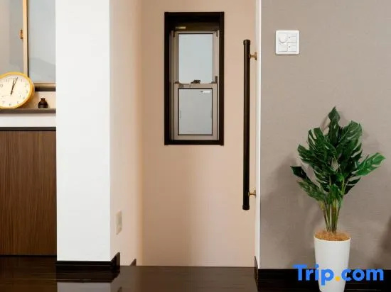 10 Min Walk to Ikebukuro Station | 4BR Private House | 3 Min to Kanamecho | Sleeps 8 사진 1