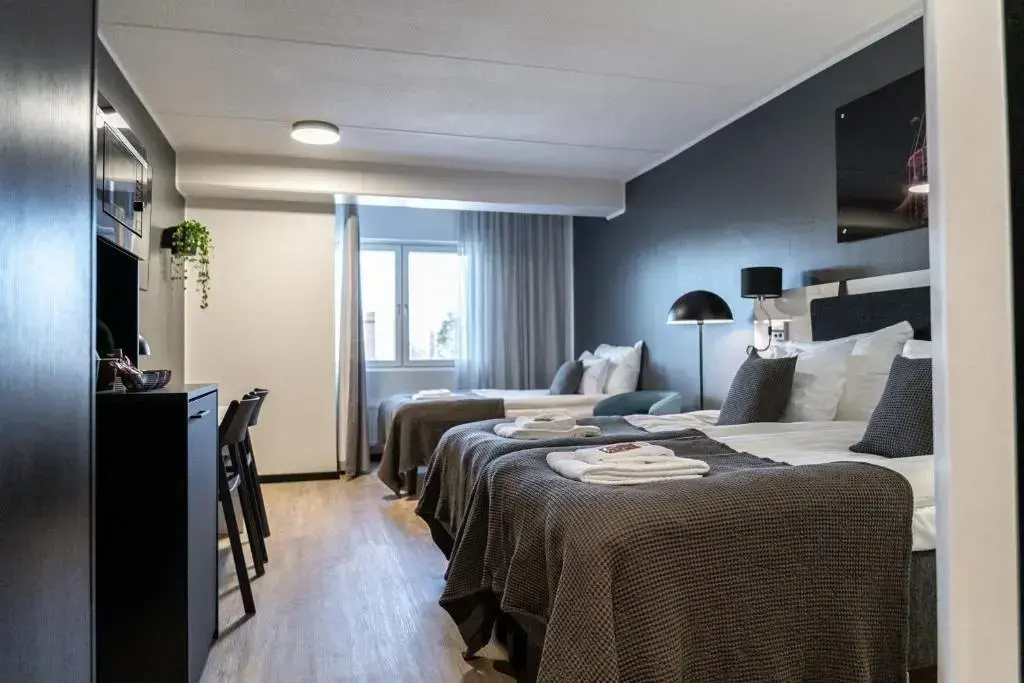 Standard Triple room