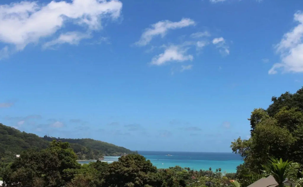 Beach & Waterfront
