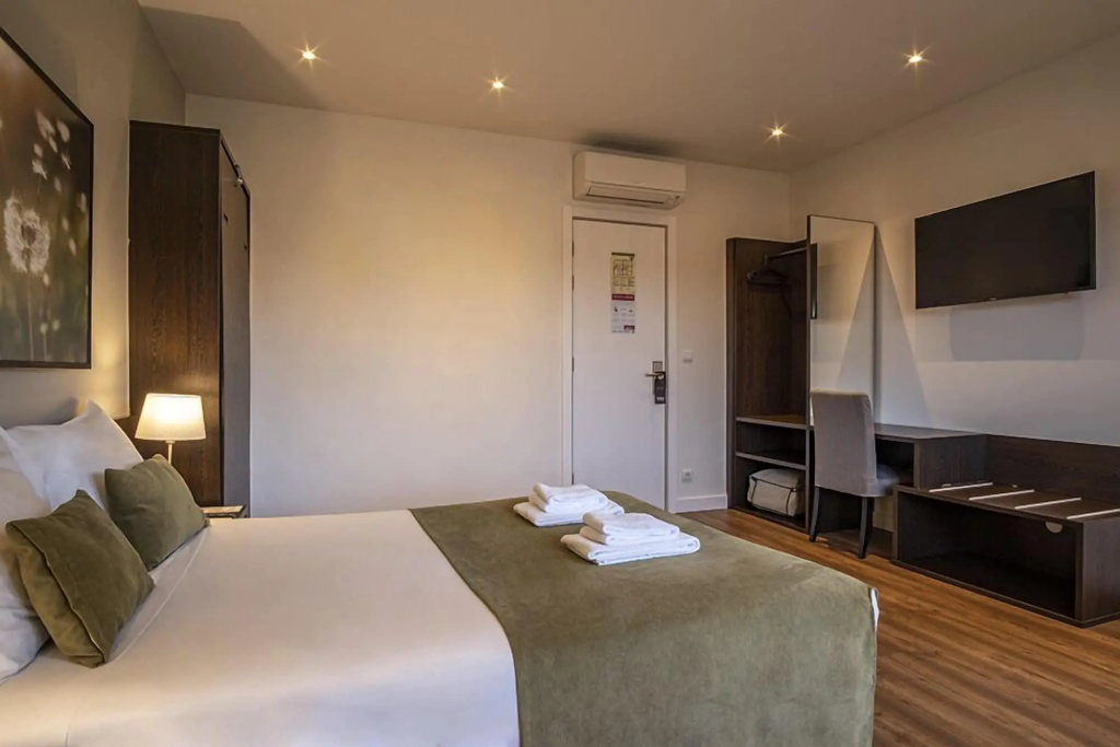 Riversuites — 5
