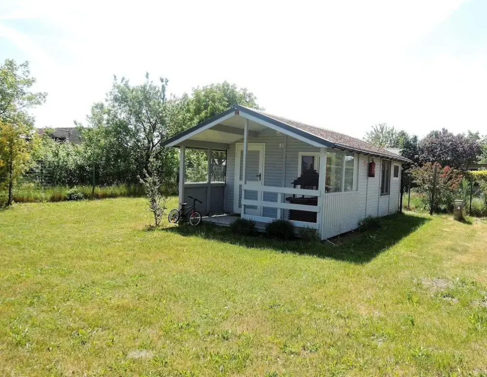 Bungalow in Wrzosowo Near Baltic Sea Beach