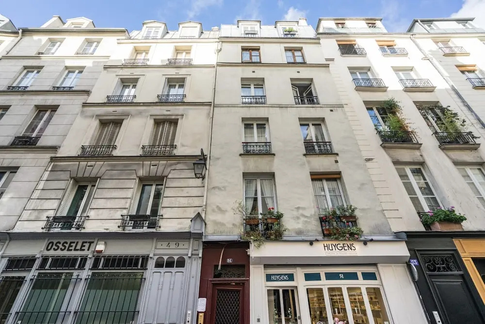 Voir la photo 1 — Chic Apartment With Patio - 2br/6p - Le Marais