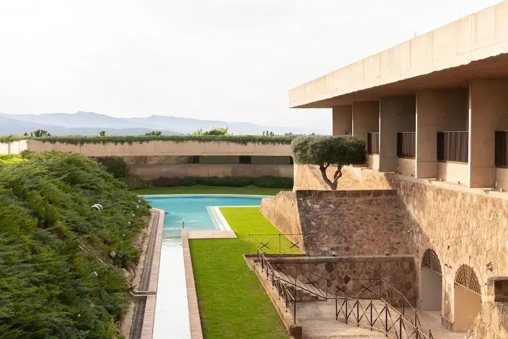 Esperit Roca Hotel