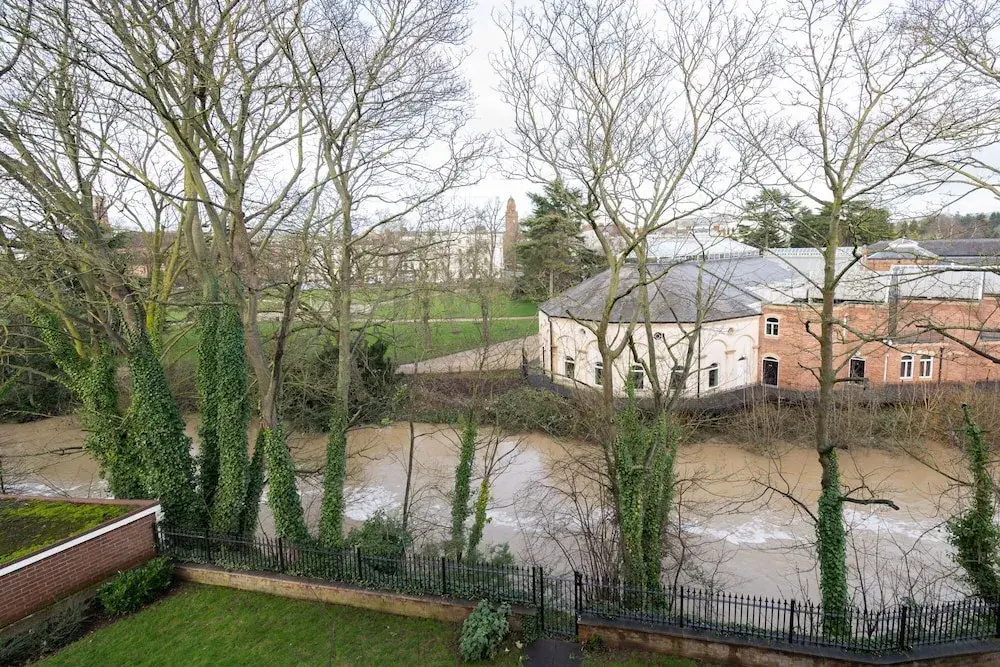Hampton Leigh - Executive Apartment in Leamington Spa