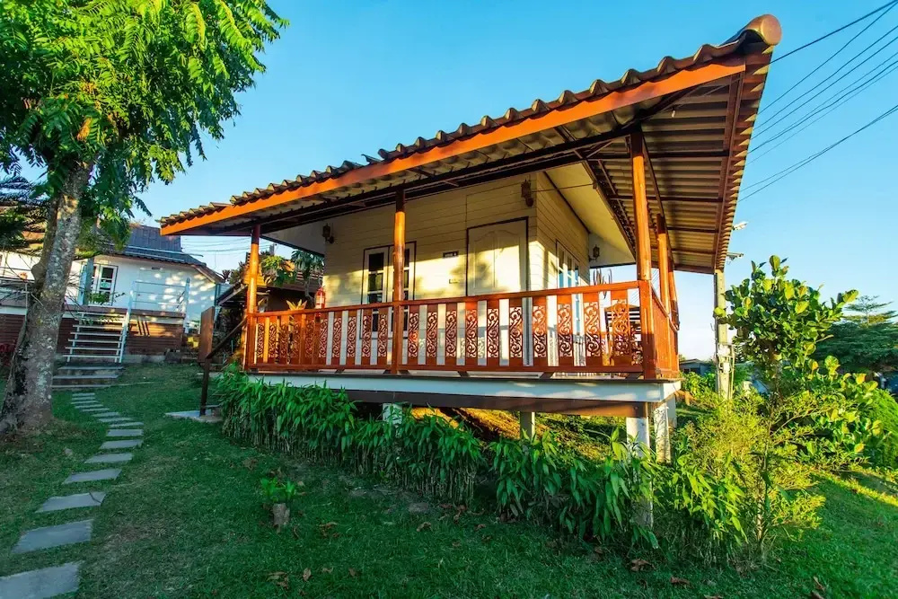Standard Double Cottage with balcony (full double bed)