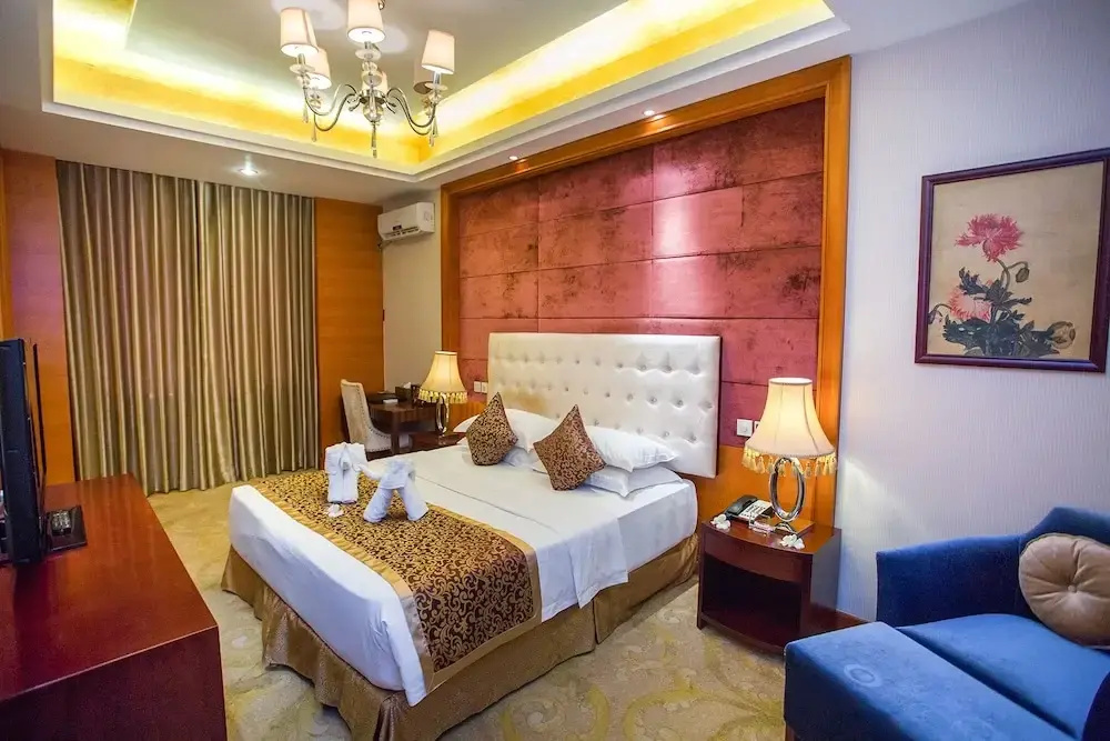 Superior Double room with pool view (full double bed)