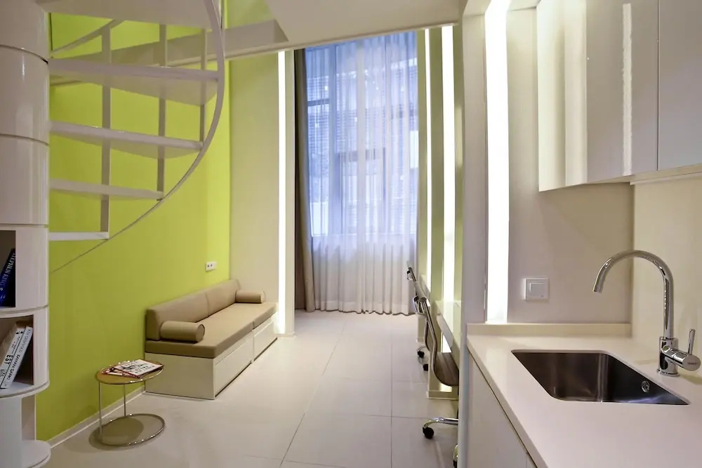 Balcony & Terrace