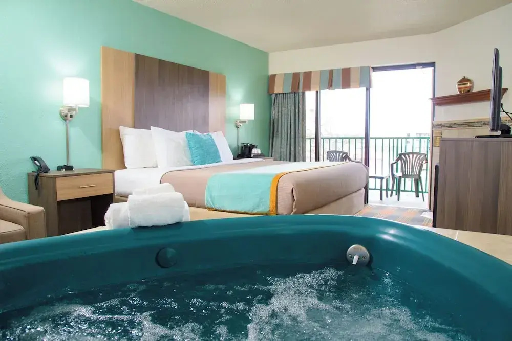 1 Bedroom Grand Suite with balcony and with river view