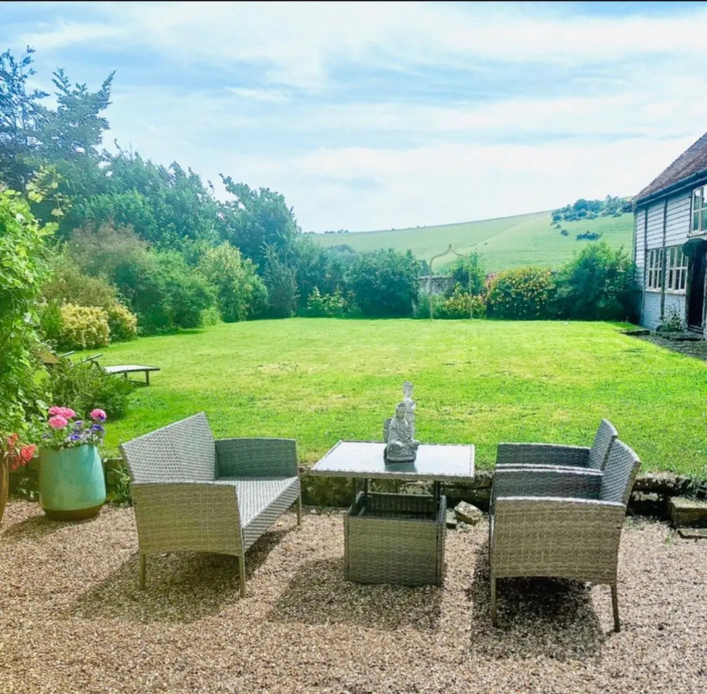 Luxurious, Fabulous, Fun, Contemporary Suite in Retreat Centre