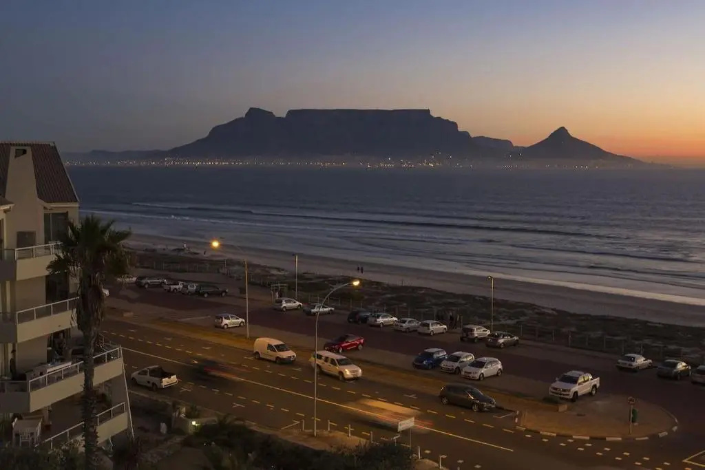 2 Bedroom apartment with Breathtaking Views!