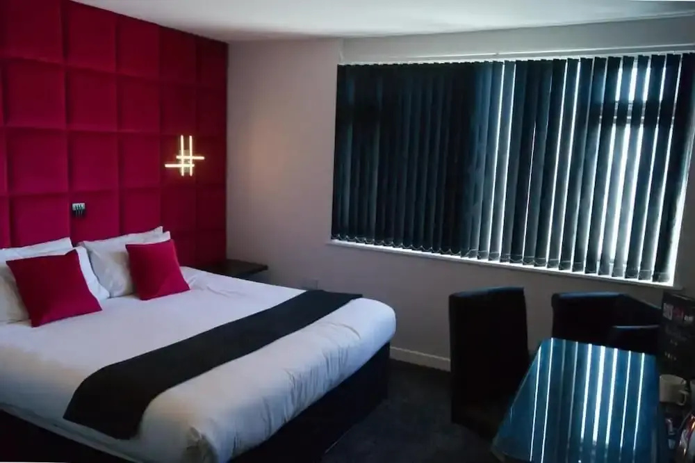 Superior Double room with sea view (full double bed)