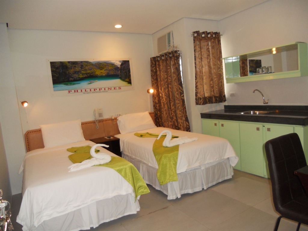 Cinfandel Suites — 3
