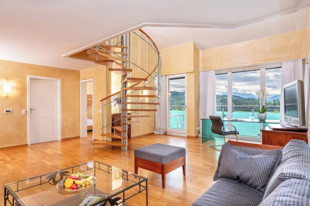 2 Bedrooms Standard Family Duplex room with mountain view