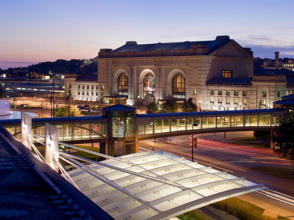 The Westin Kansas City at Crown Center image