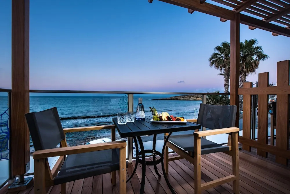 Beach & Waterfront