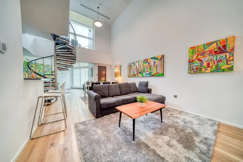 Apartment with balcony