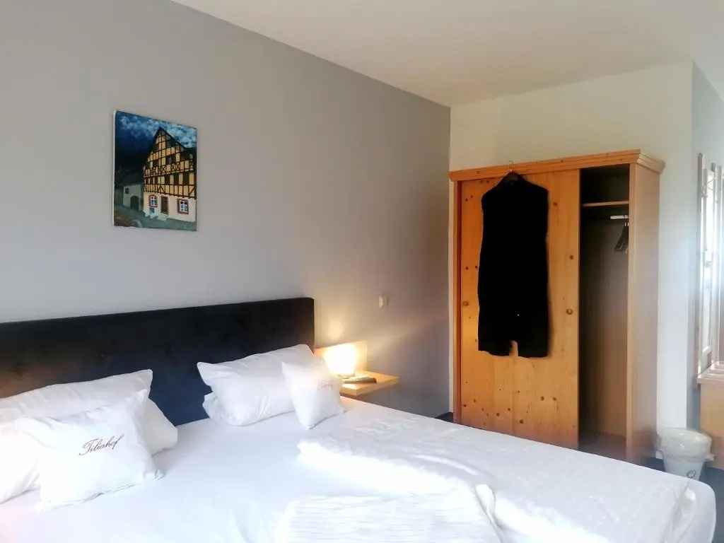 Standard Double room with balcony (full double bed)