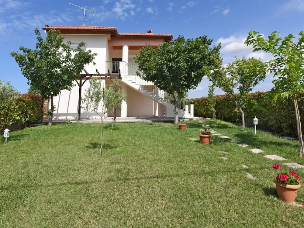 Fotinia Beach House 1st floor - Dionysiou Beac... - фото 13