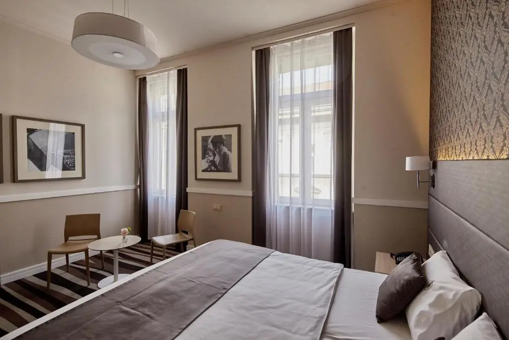 Deluxe room with city view