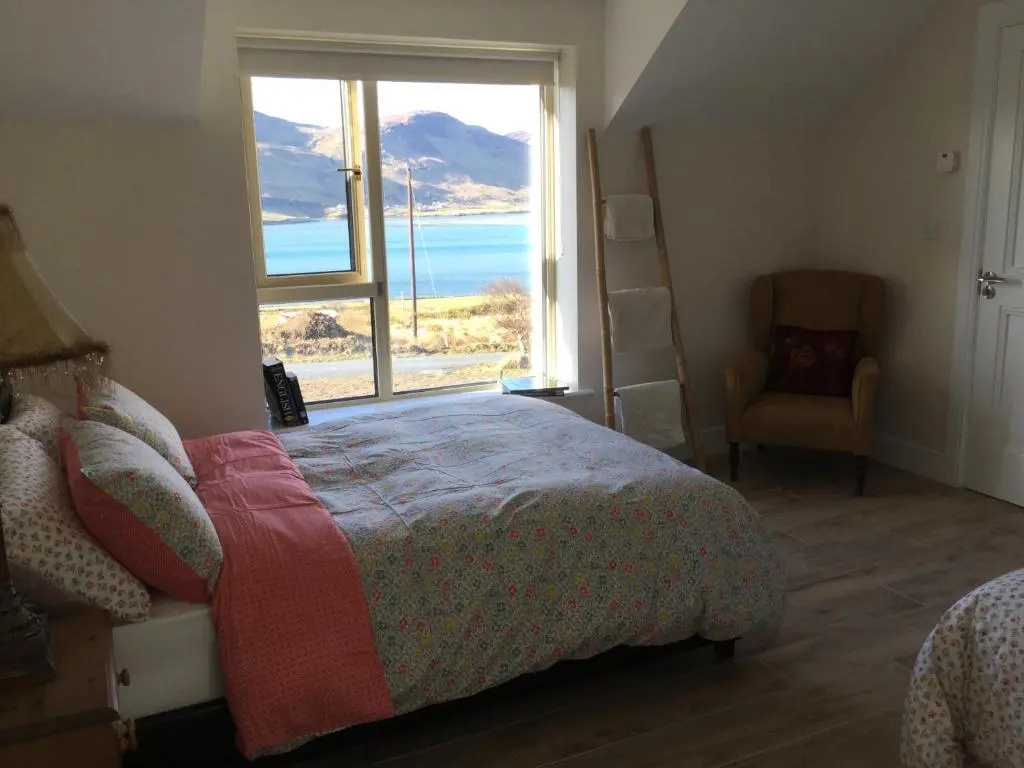Standard Triple room with sea view