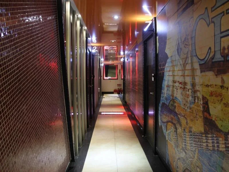 Lobby & Reception