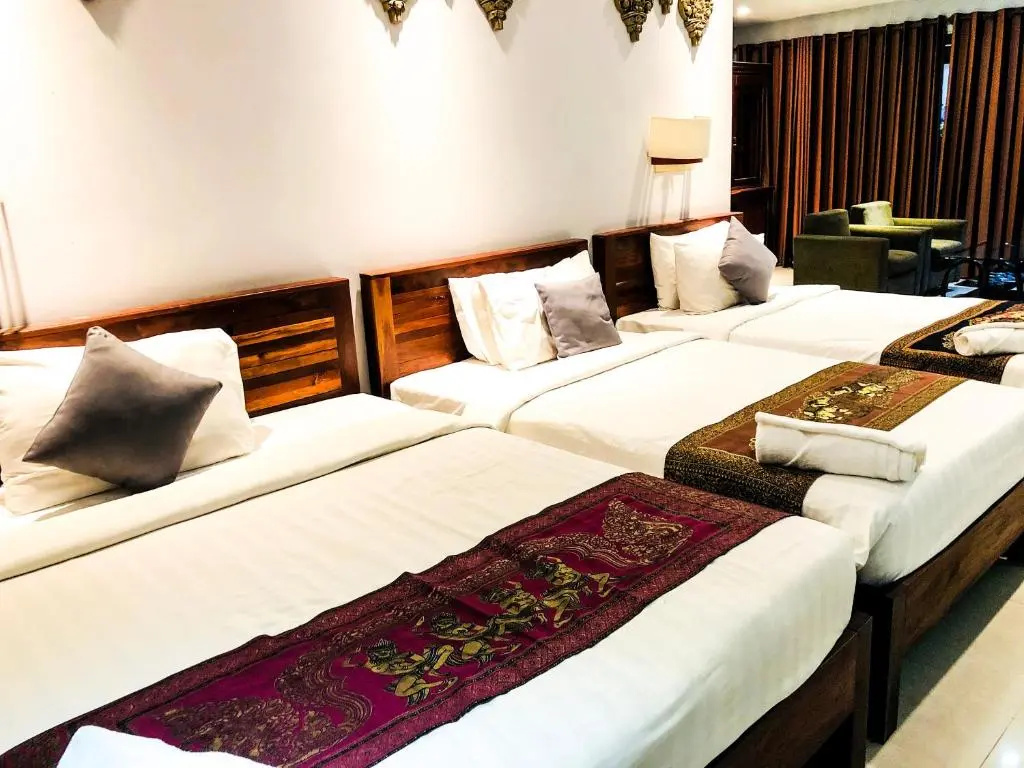 Deluxe Suite