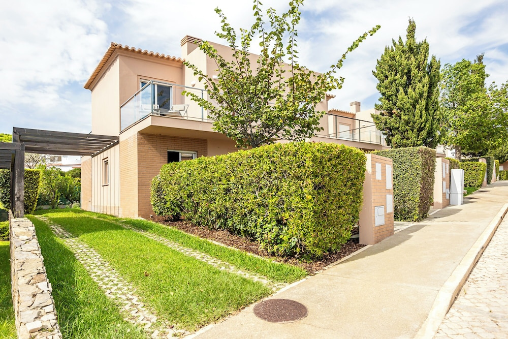 Lumina Villas