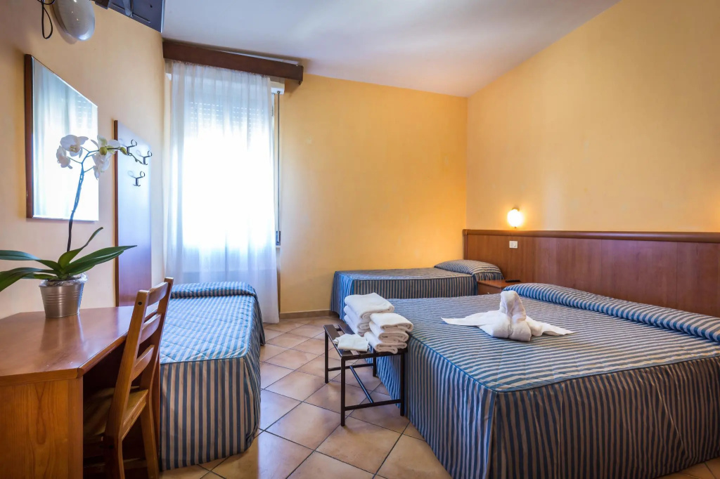 Standard Quadruple room