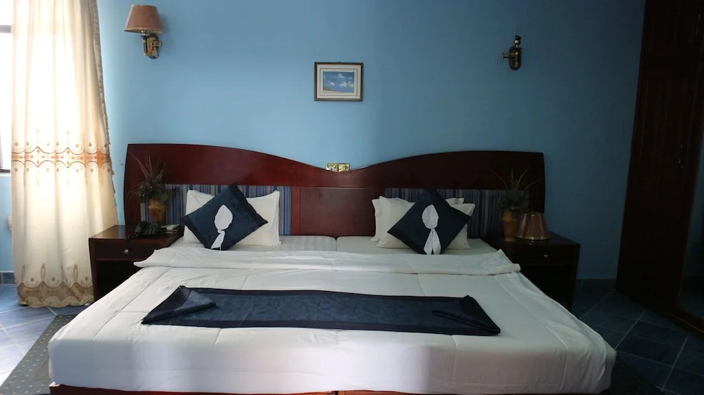 Royal room