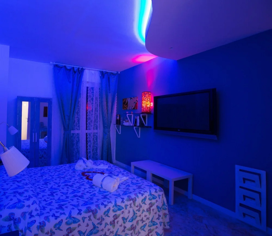 1 Bedroom Standard room with balcony and with city view