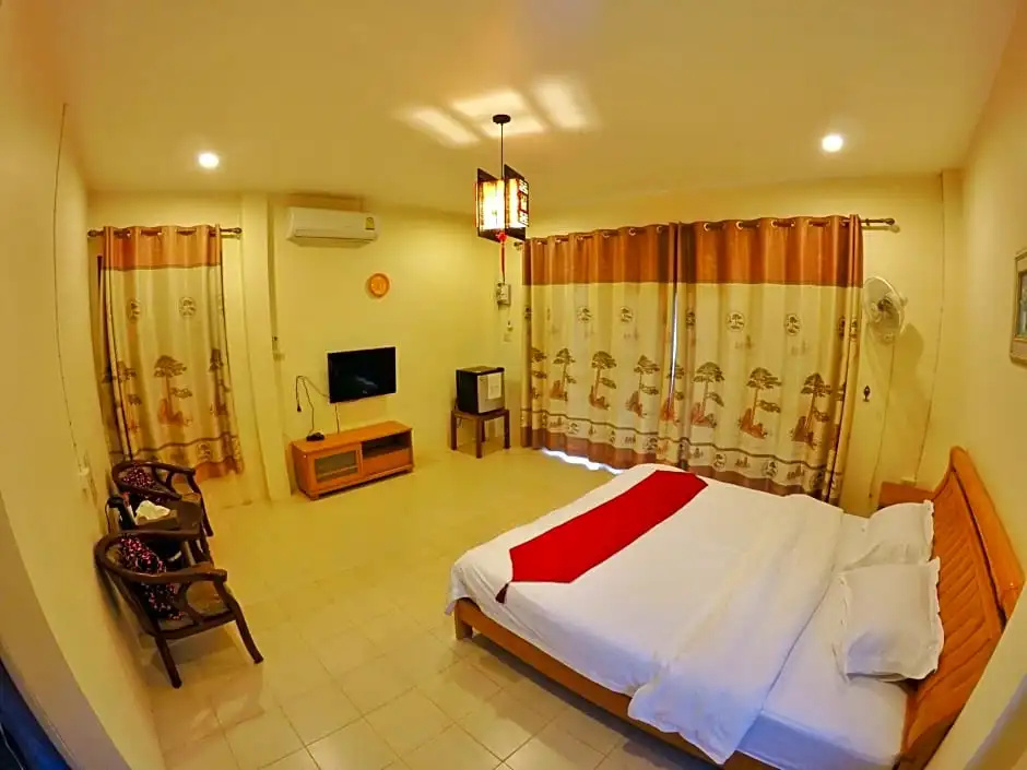 Superior Double room (full double bed)