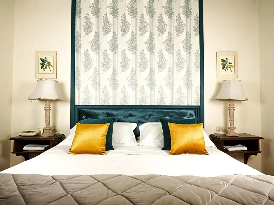 Standard Double room with garden view (full double bed)
