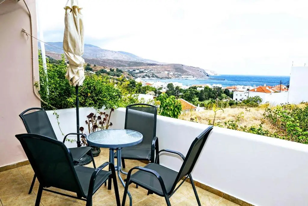 Apartment with sea view