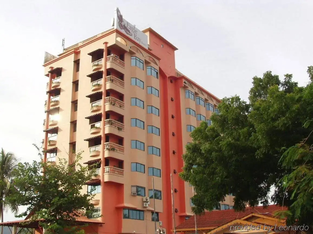 Eagle Bay Hotel