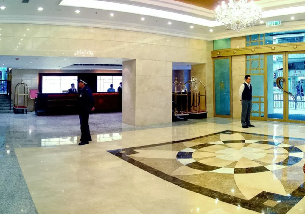 Lobby & Reception