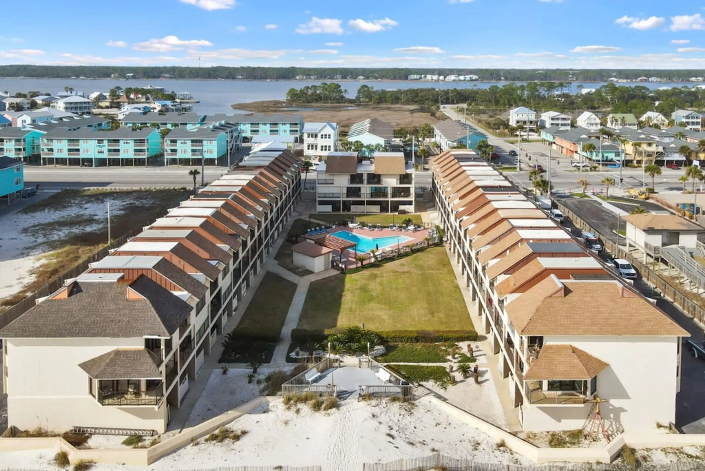 Gulfside Townhome 32 Beachfront Townhouse w Pool