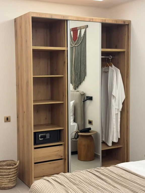 Superior Double room with garden view (full double bed)