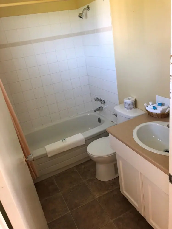 Economy Quadruple room