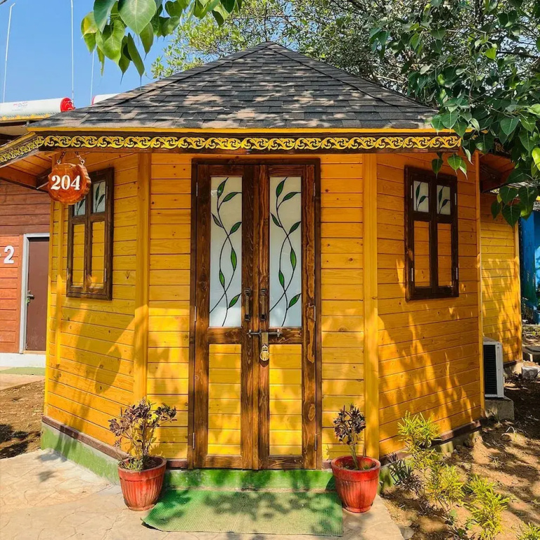 Monteria Village