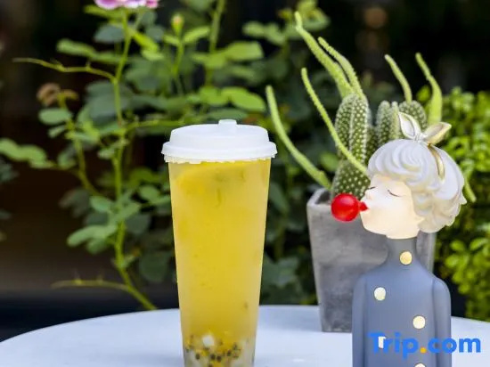 Food & Beverage