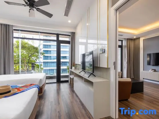 2 Bedrooms Penthouse Apartment with partial ocean view