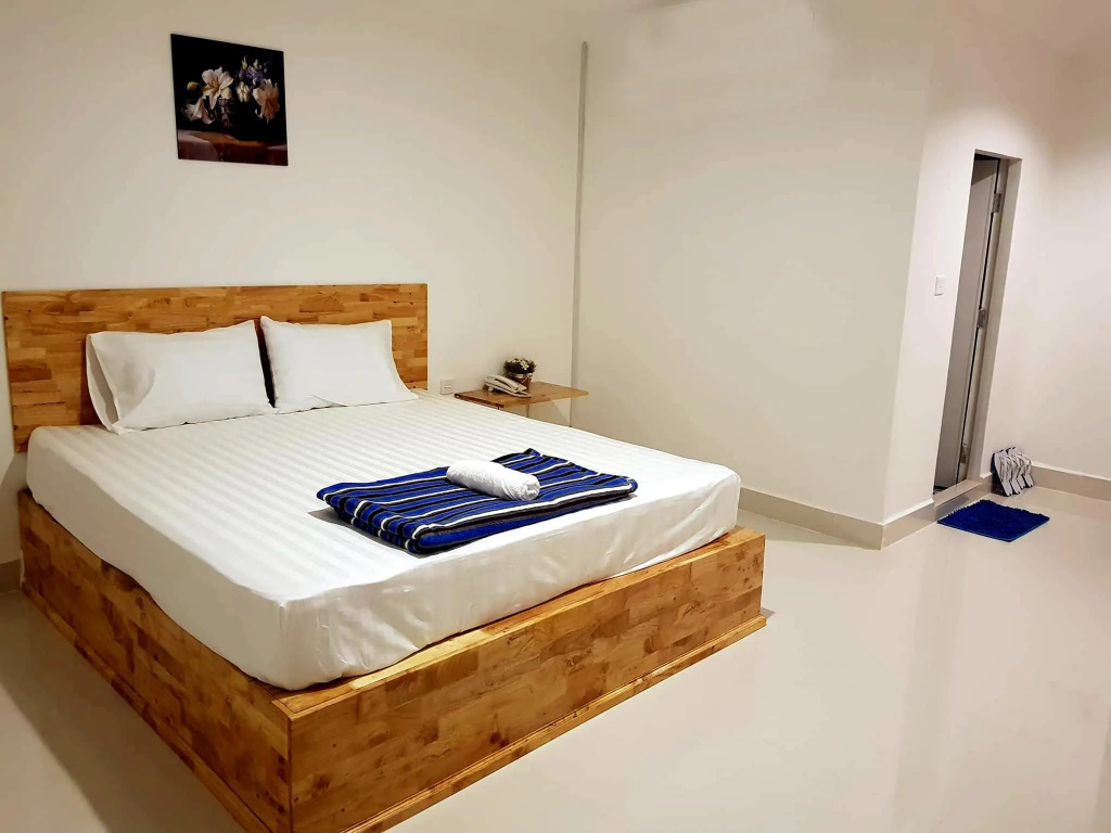 Economy room