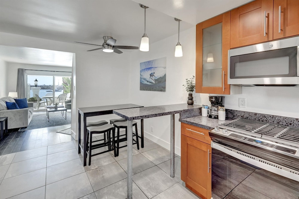 Oceanside Marina Suites - Chambres
