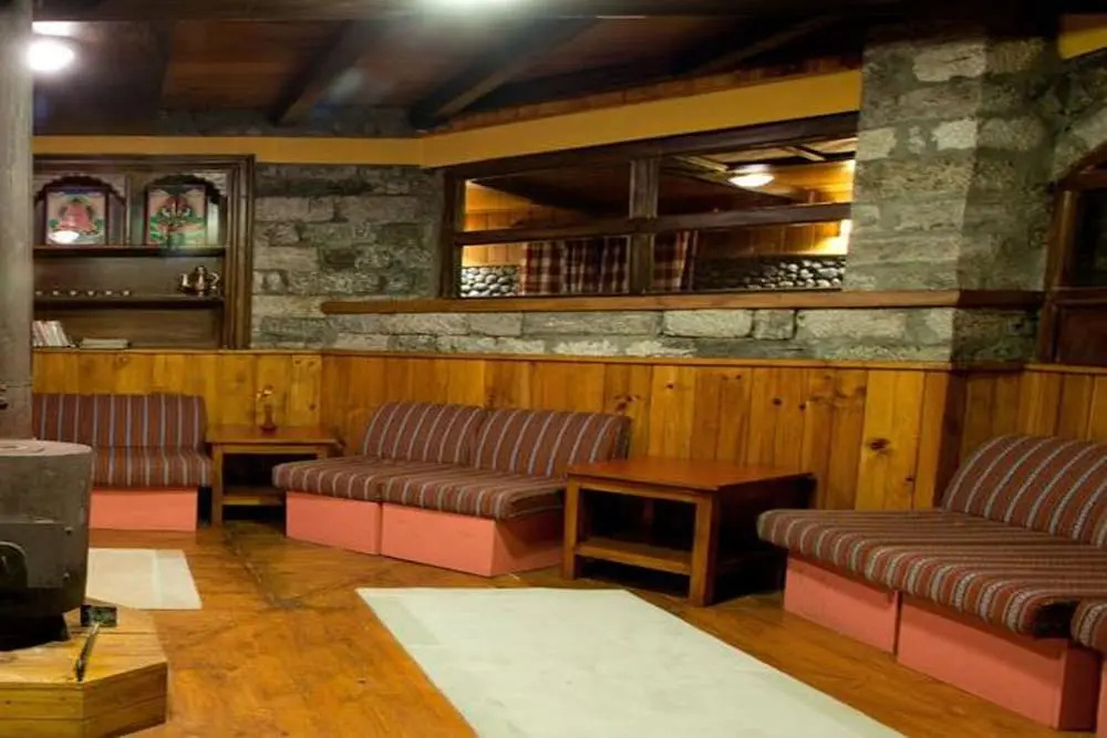 Lobby & Reception