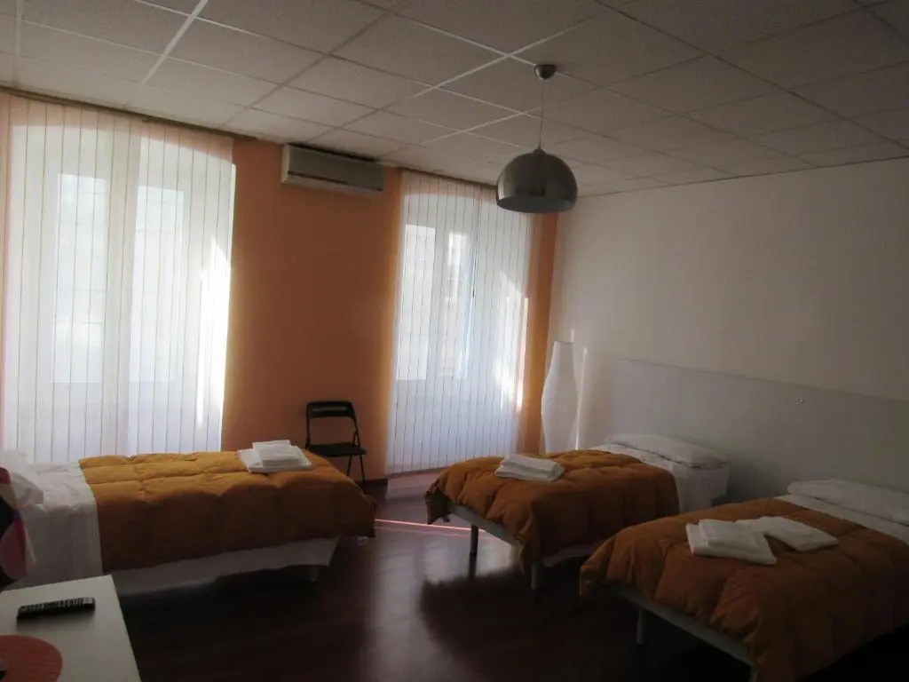 Economy Triple room
