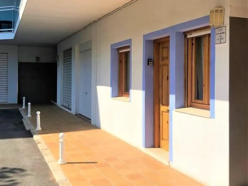 Coqueto apartamento en playa Els Molins