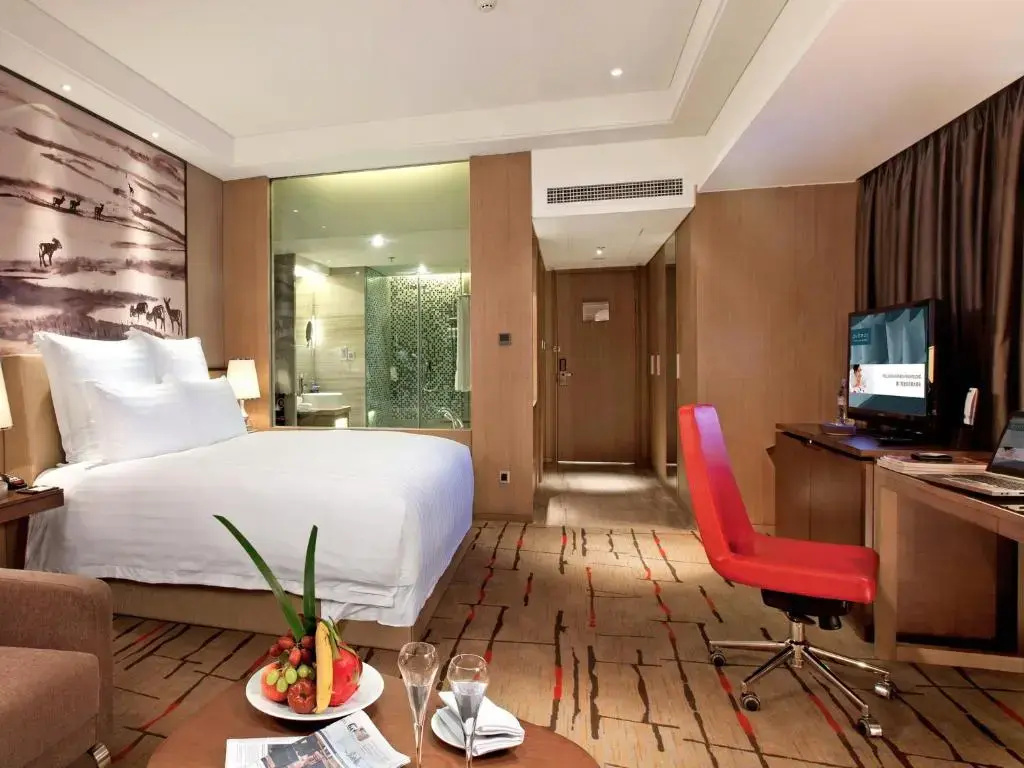 Superior Double room with park view (full double bed)
