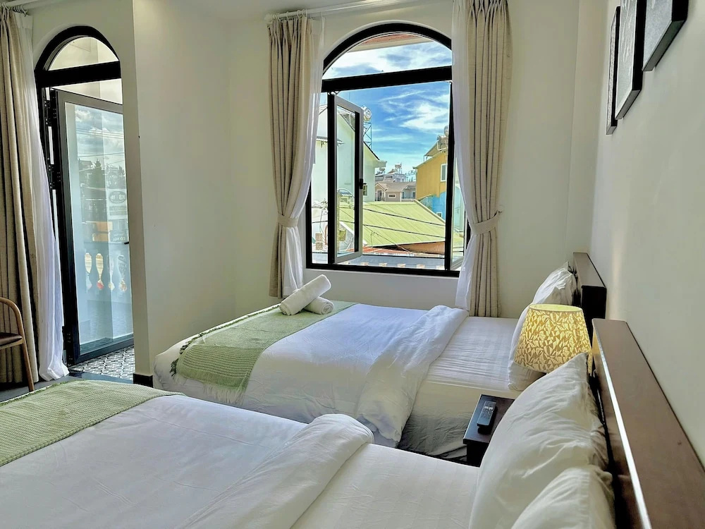 Amelia House - Boutique Hotel