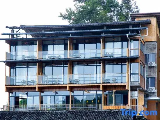 Longsheng Qishanyue Homestay (Qixing Banyue Viewing Platform)