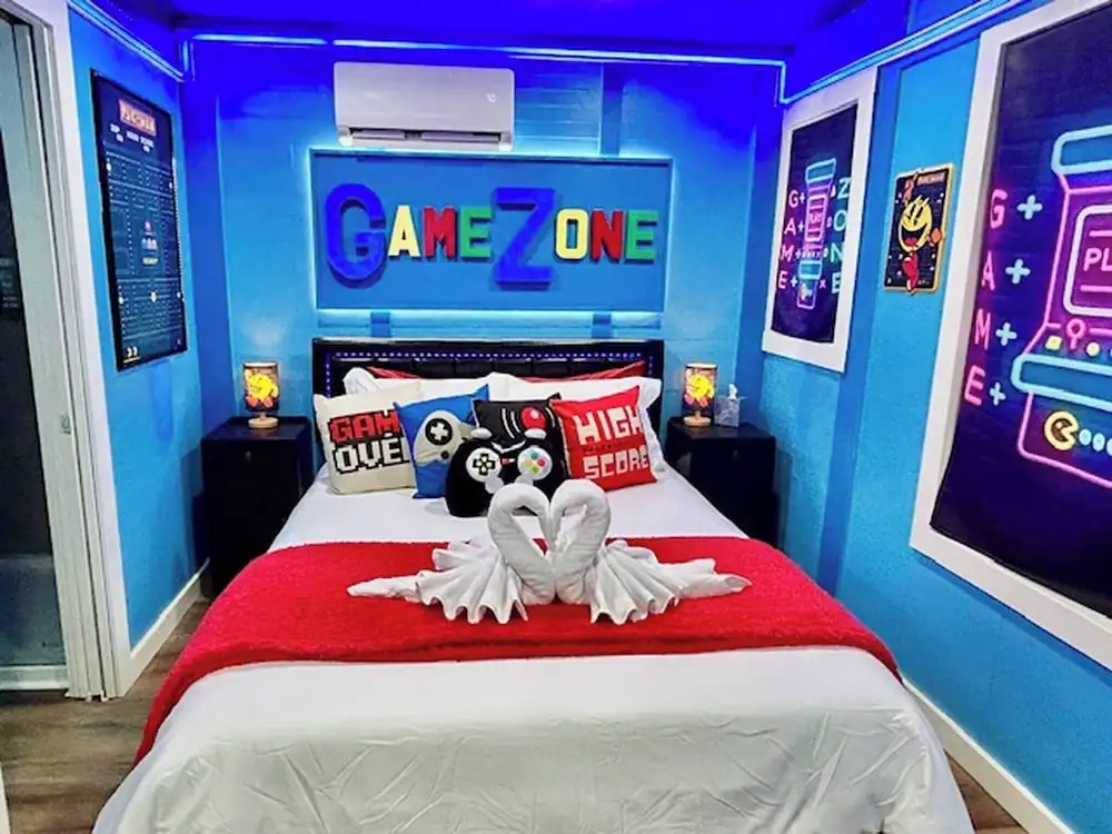 Gamezone With Pacma Arcade, Wifi, Free Parking